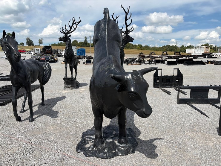 #405-•-bodacious-bucking-bull-image-3