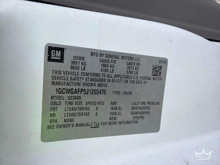 2018-chevrolet-express-g2500-image-4