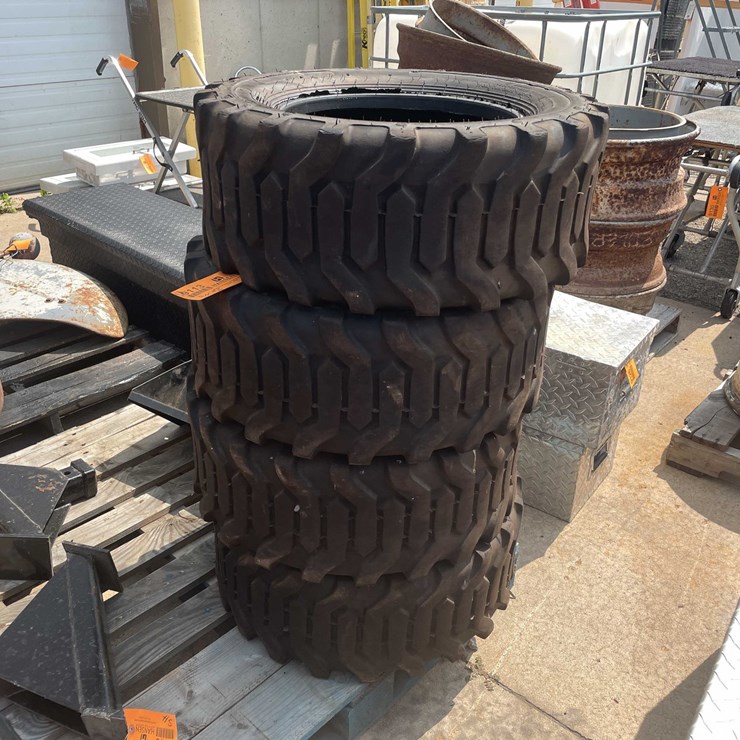 #9113 • (4) Bobcat Tires Tool Cat (O3)