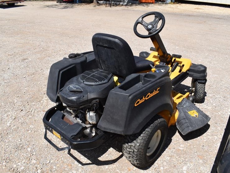 cub-cadet-riding-mower-(serial-#-1c265h20245)-(showing-appx-332-hours,-up-t-image-4