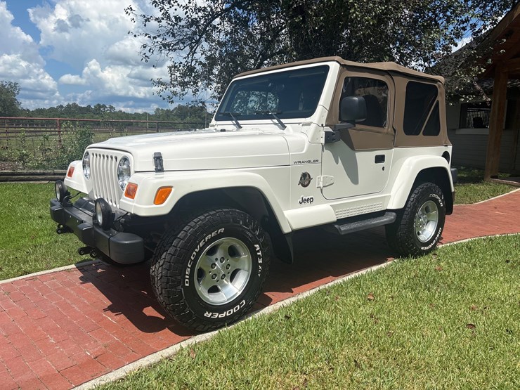 2002-jeep-wrangler-image-7