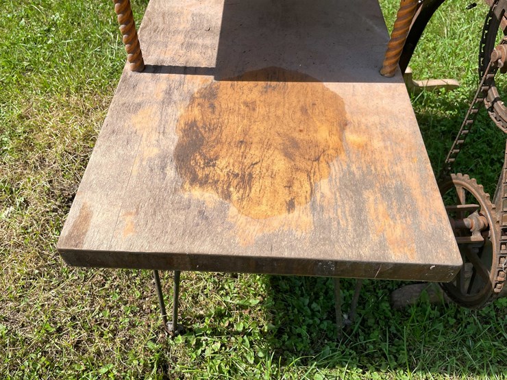 #1648-•-treadle-scroll-saw-image-9