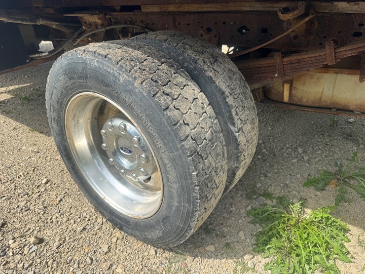 2005-ford-f350-image-67