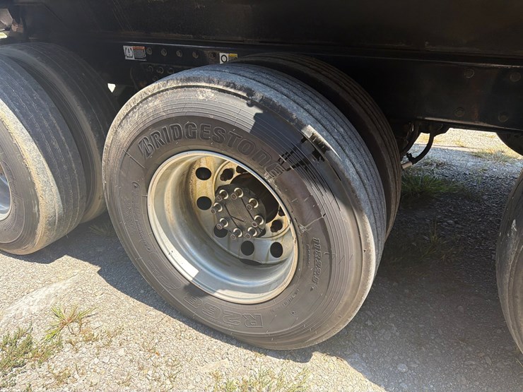 2015-kenworth-t880-image-14