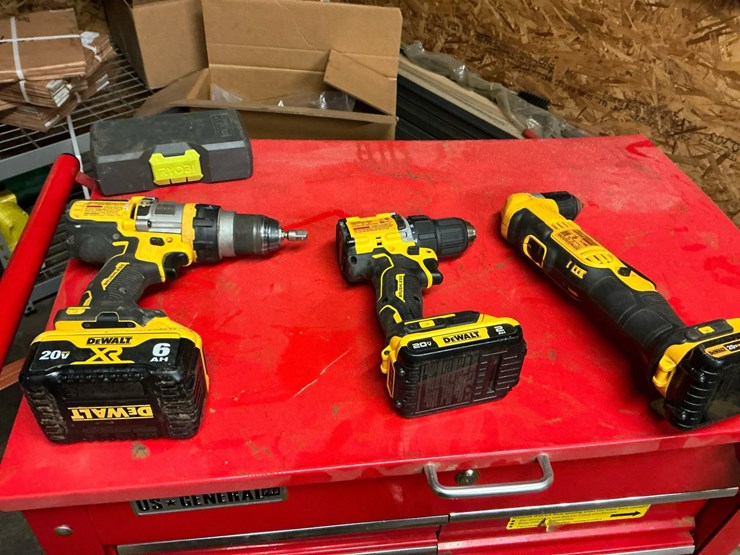 #100-•-dewalt-20v-max-brushless-power-tool-lot-with-batteries-&-ryobi-bit-set-image-1