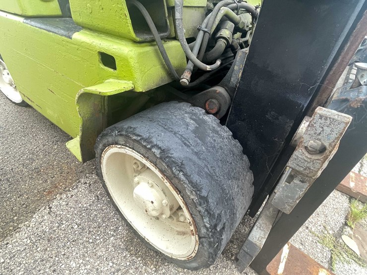 #10491-•-clark-lp-fork-lift-image-21