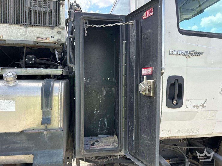 2014-international-durastar-4300-image-26