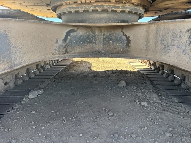 2013-komatsu-pc228us-lc-8-image-14