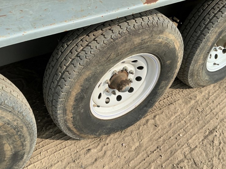 2015-john-deere-4045t-image-13