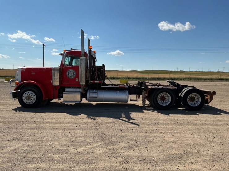 1996-peterbilt-379-image-8