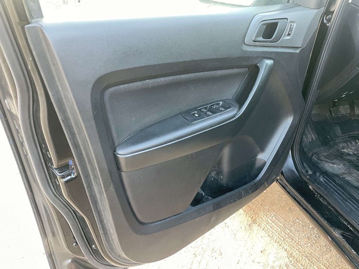 2022-ford-ranger-xl-image-9