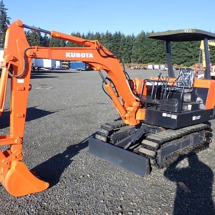 KUBOTA KH027