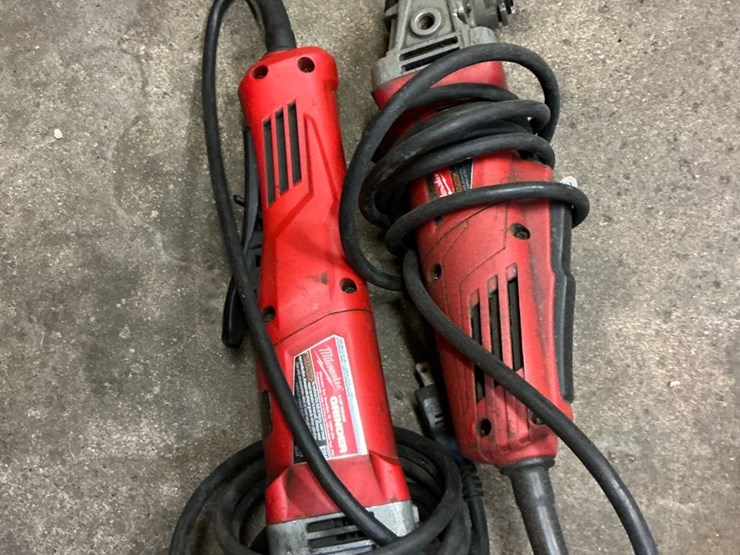 #104-•-2-milwaukee-4-1/2"-corded-angle-grinders-and-ridgid-wet&dry-shop-vac-image-1