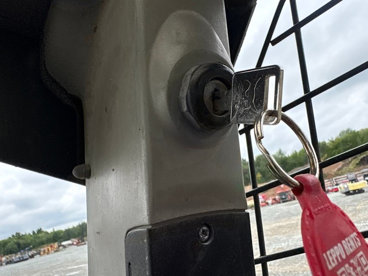 2019-new-holland-l228-image-52