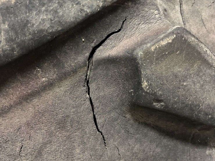 (2)-24.5-32-traction-tires-image-8