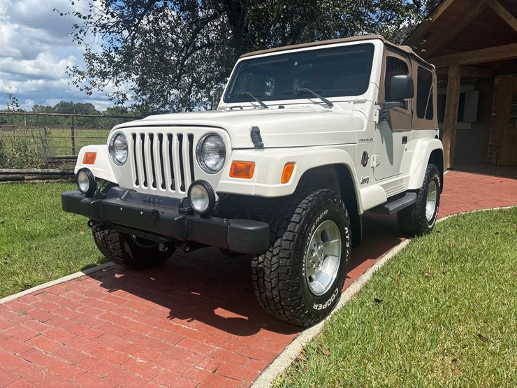 2002-jeep-wrangler-image-9