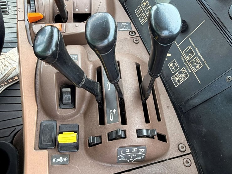 2004-john-deere-7820-image-19
