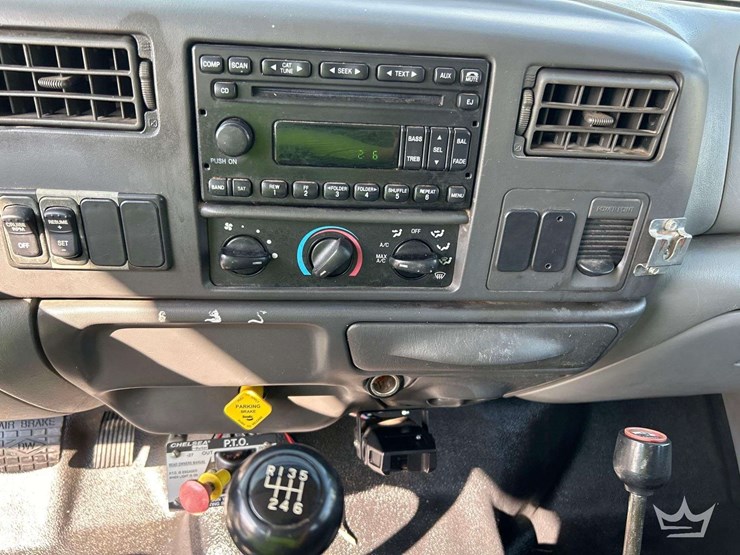 2008-ford-f750-image-17