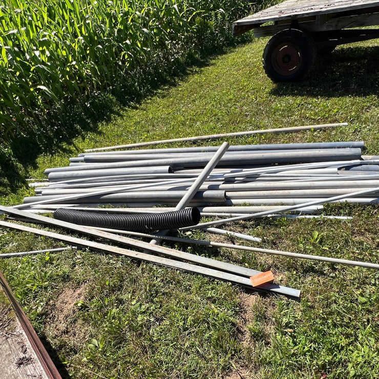 #5732 • Lot of Misc. Plastic Piping and Conduit