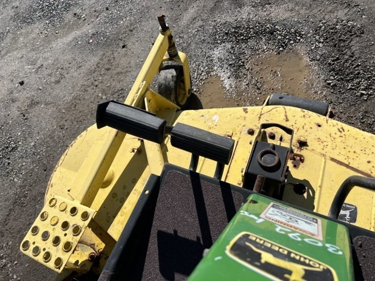 john-deere-f1145-image-23