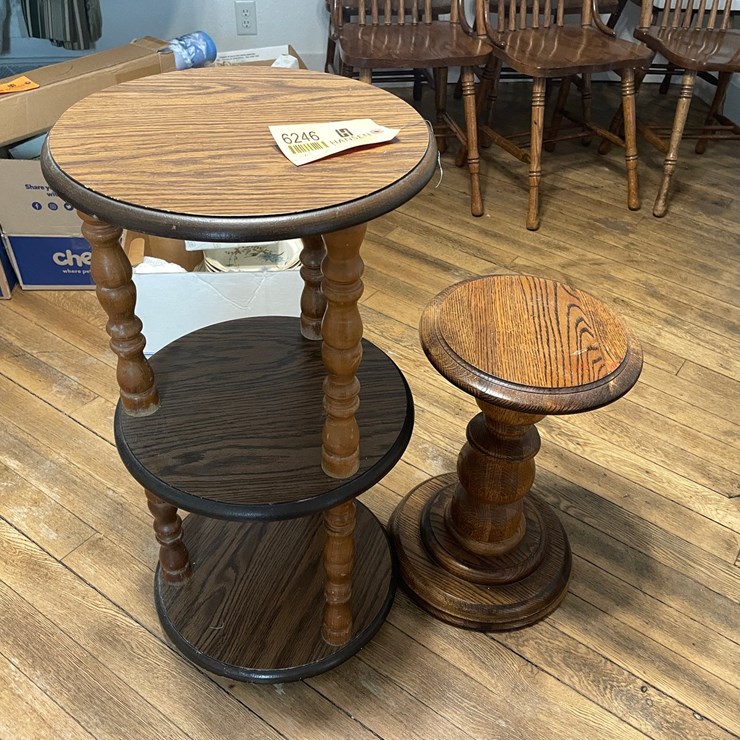 #6246 • (2) Decorative Stands