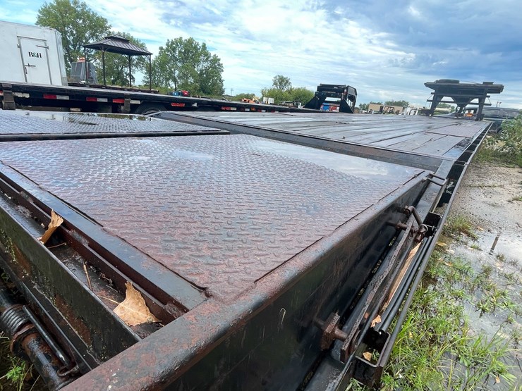 #10501-•-2016-delta-gooseneck-flatbed-(has-wi-title)-image-47
