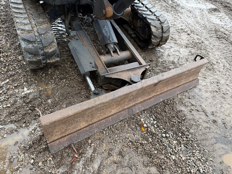 bobcat-e35-image-12
