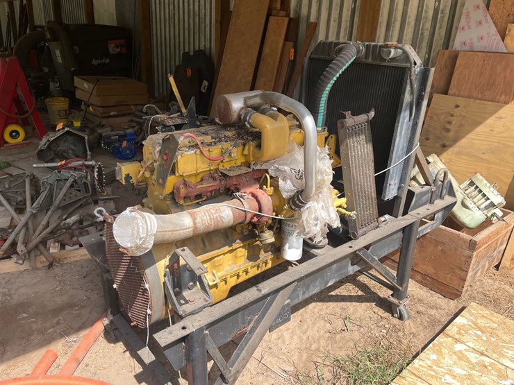 #1686-•-cat-diesel-engine-on-stand-image-2