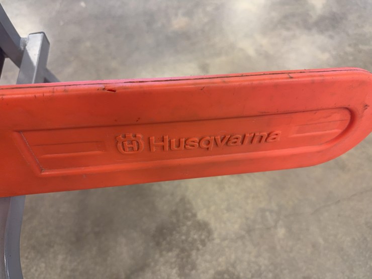 husqvarna-chainsaw-image-5