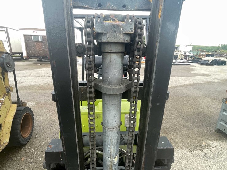 #10491-•-clark-lp-fork-lift-image-20
