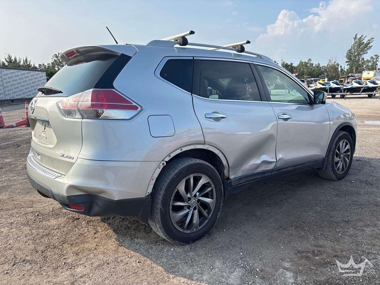 2015-nissan-rogue-image-3