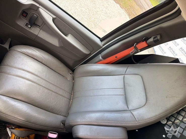 2014-chevrolet-express-g2500-image-15
