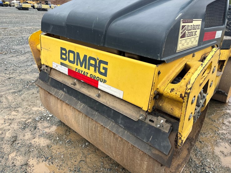 2011-bomag-bw120ad-4-image-20
