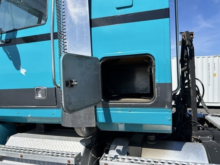 2012-western-star-4900-image-29