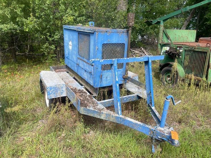 #1704-•-miller-welder-on-trailer-image-2