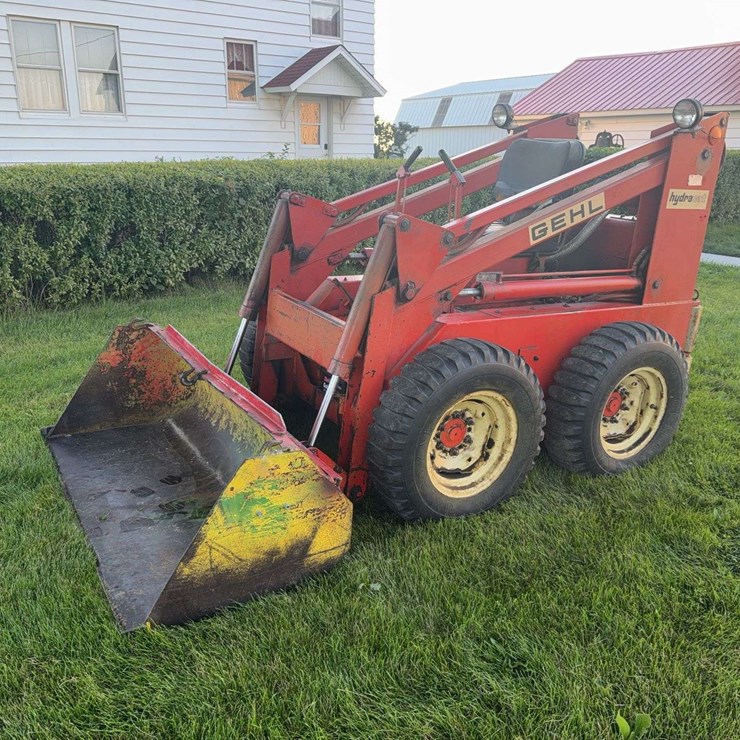 Gehl L3030 Skid Steer
