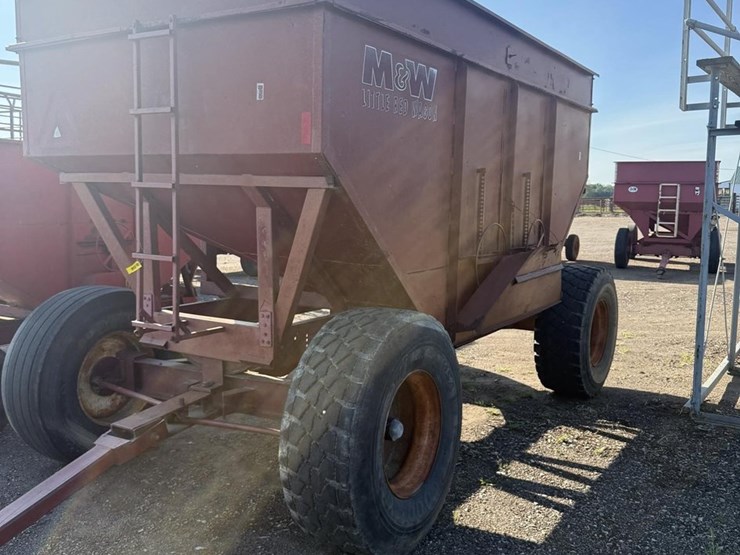 m&w-little-red-wagon-image-1