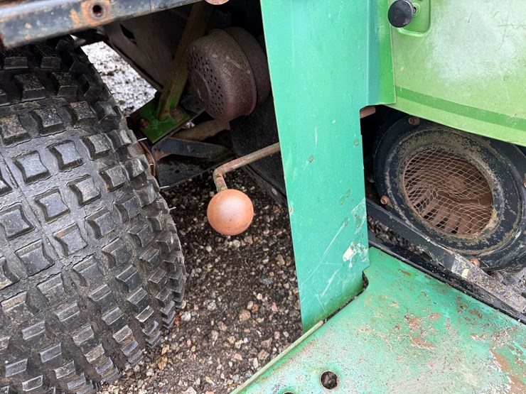john-deere-gator-image-18