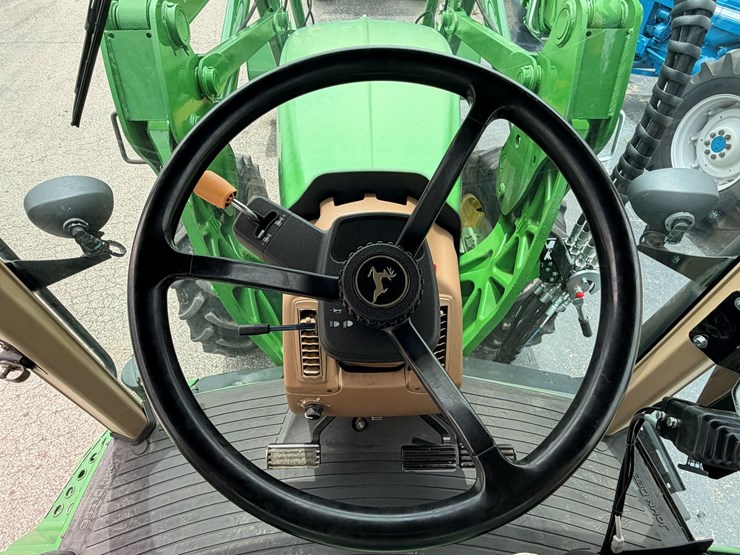 2004-john-deere-7820-image-16