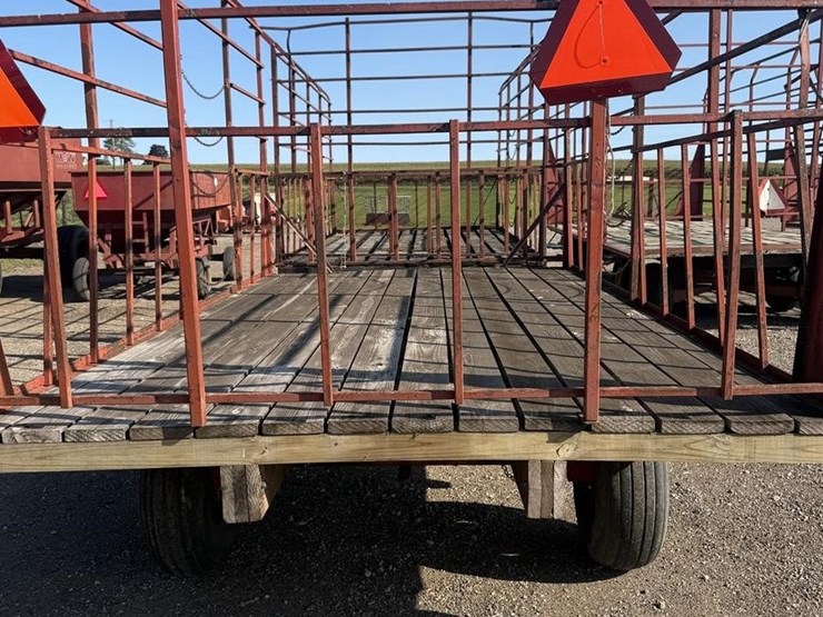 #107-•-16'-bale-rack-image-1
