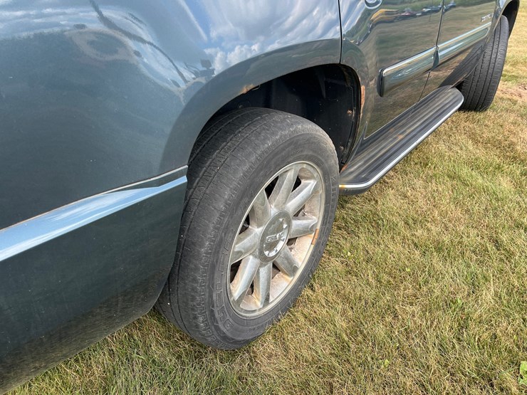 2008-gmc-yukon-denali-image-13