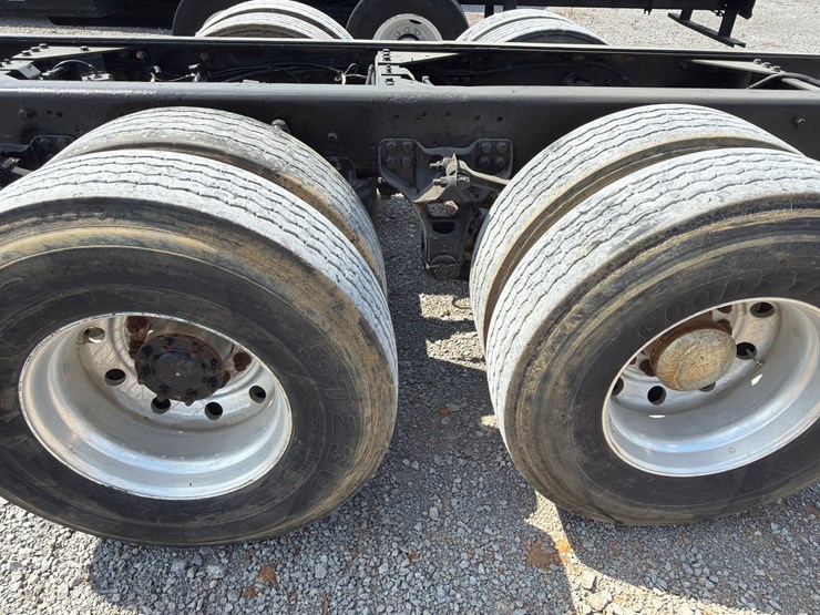 2007-kenworth-t800-image-4