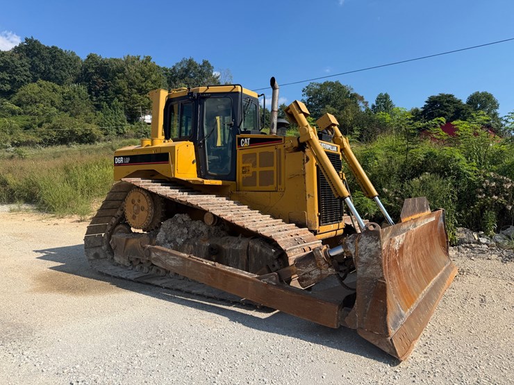 #18015-•-cat-d6r-lgp-dozer-image-1