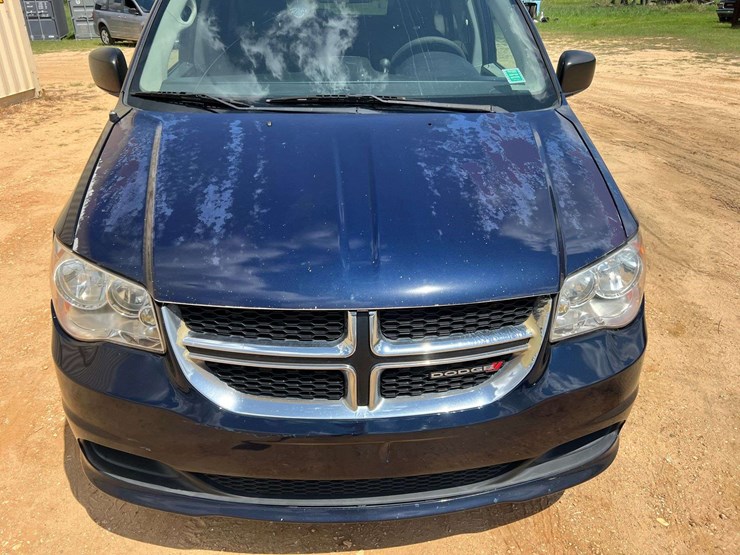 2016-dodge-grand-caravan-image-21