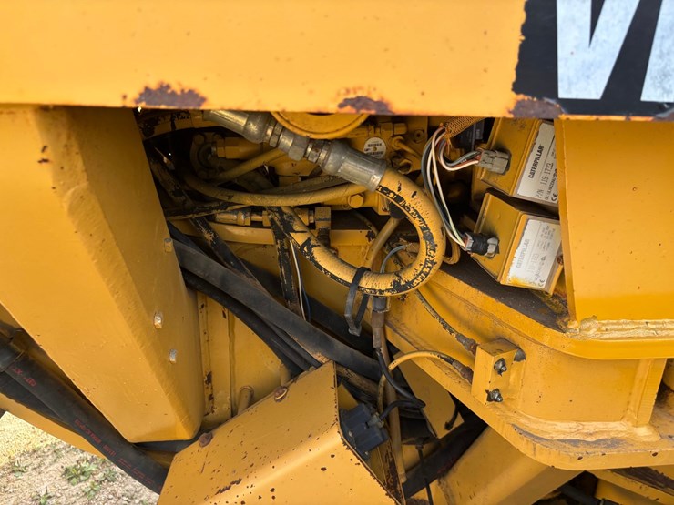1999-caterpillar-163h-vhp-image-75