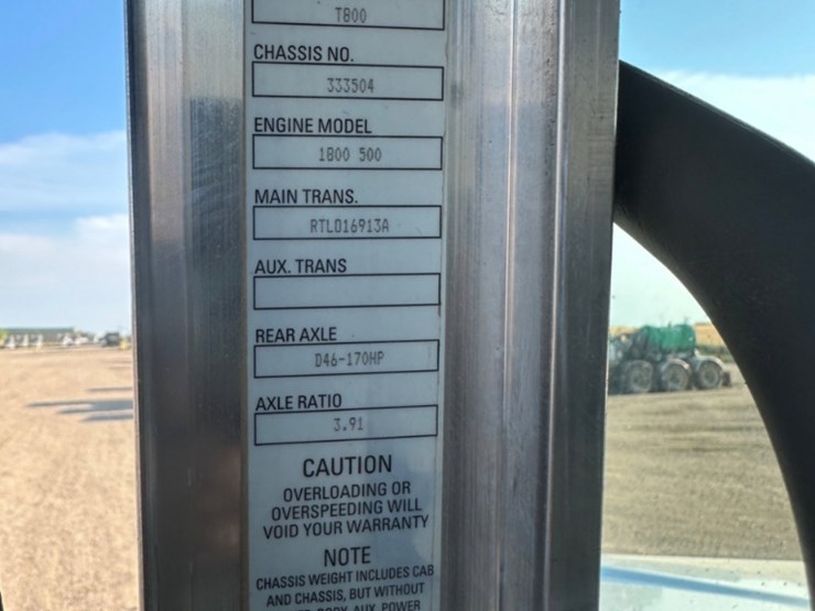 2012-kenworth-t800-image-26
