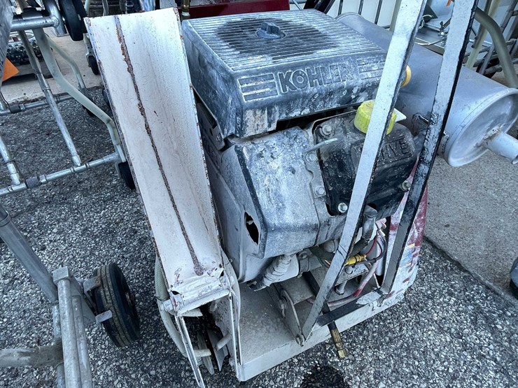 #9135-•-propane-powered-concrete-saw-(03)-image-8