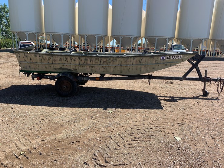 1970-rich-line-boat-image-4
