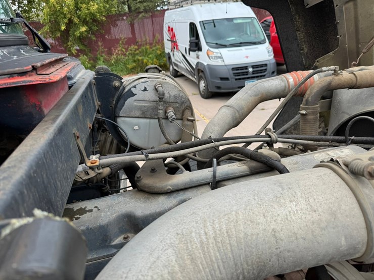 1995-mack-rd688s-image-62