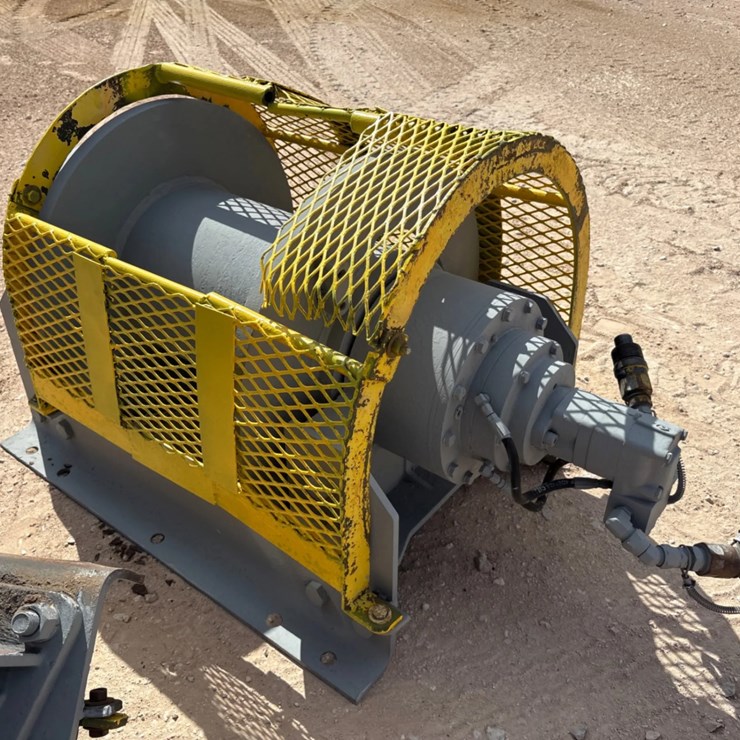 DP mfg co 02D8 heavy duty hydraulic winch